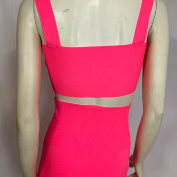 Victoria Beckham VB Body fitted midi skirt and bandeau top - Picture 5 of 8